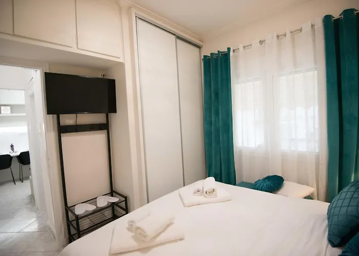 Φιλόξενο Μοντέρνο Διαμέρισμα Ανάμεσα Στο Κέντρο Και Την Παραλιακή Της Πόλης